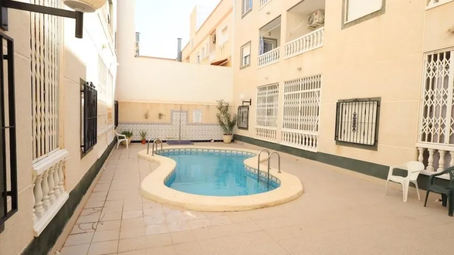 Ático de 2 dormitorios en Torrevieja, España No. 1964 № 14