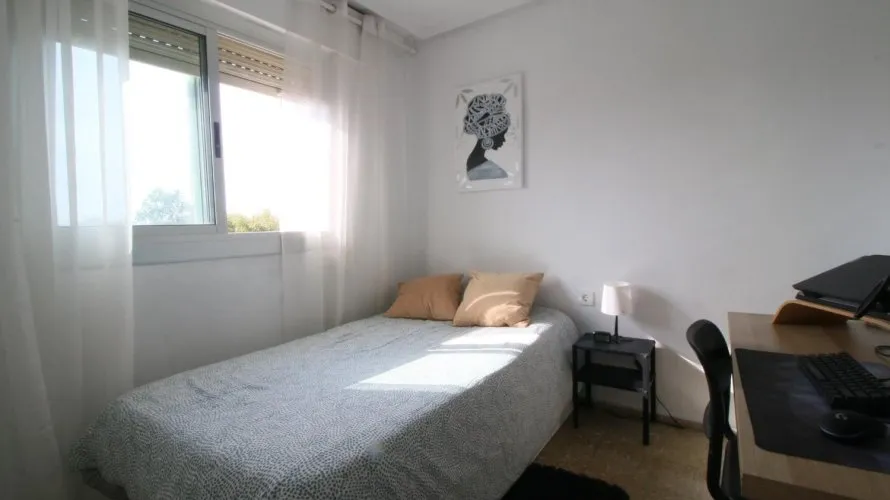 Apartamento de 3 dormitorios en Alicante, España No. 1979 № 4