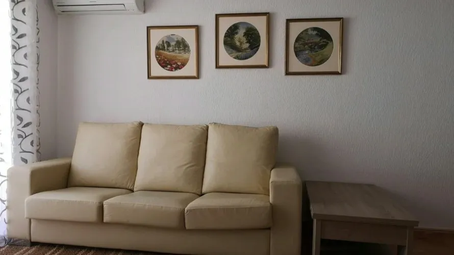 Apartamento de 2 dormitorios en Torrevieja, España No. 1935 № 2