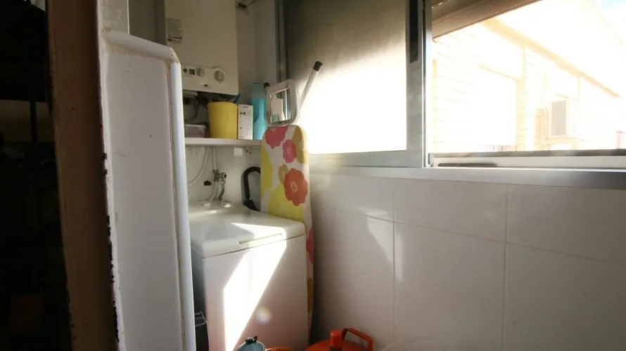 Apartamento de 3 dormitorios en Alicante, España No. 1979 № 2