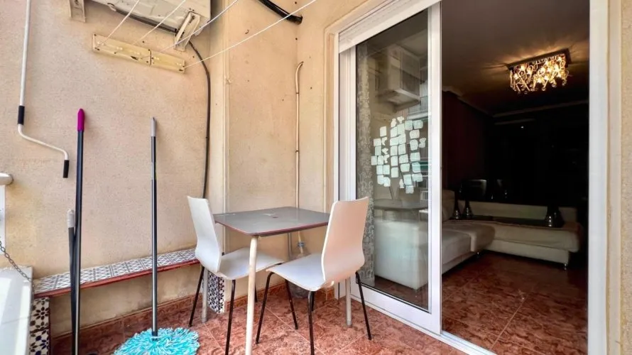 Apartamento de 1 dormitorio en Torrevieja, España No. 1937 № 19