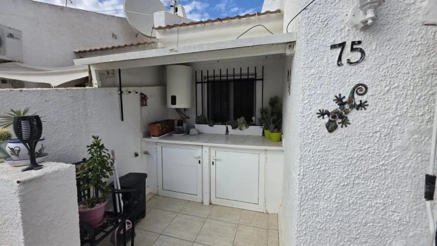 Bungalow de 1 dormitorio en Torrevieja, España No. 1969 № 25