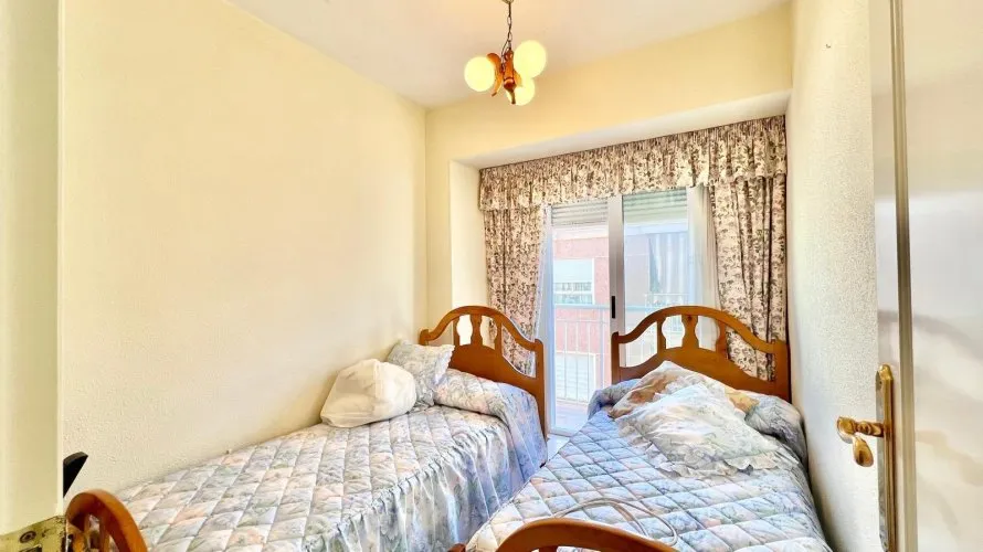 Apartment de 1 chambre à Santa Pola, Espagne No. 680 № 22