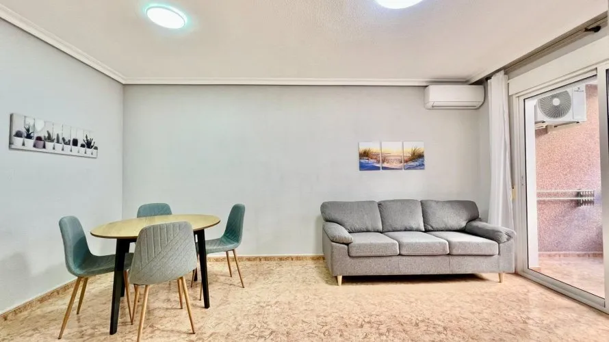Apartment de 2 chambres à Torrevieja, Espagne No. 798 № 19