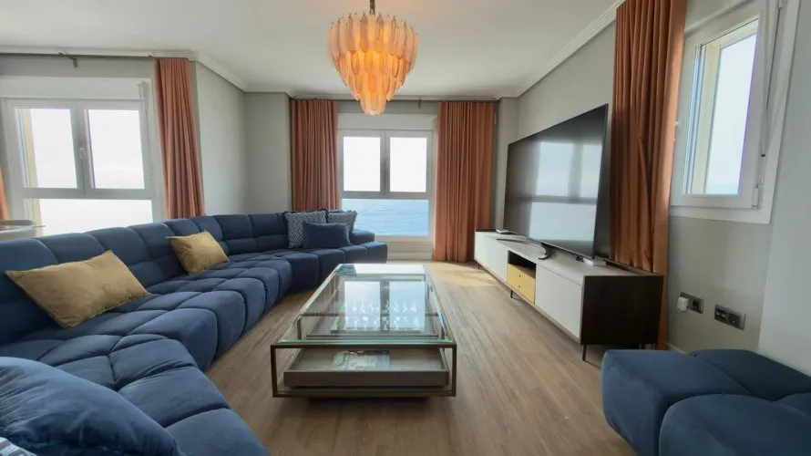 Penthouse de 4 chambres à Villajoyosa, Espagne No. 776