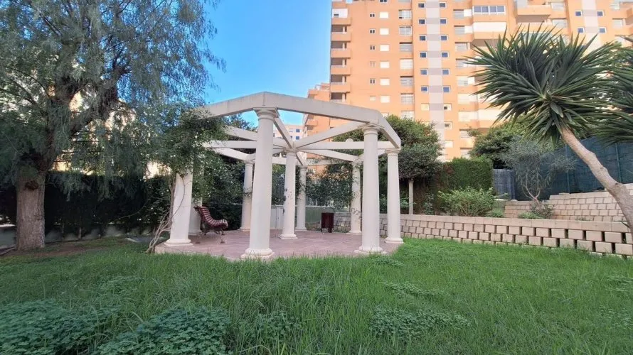 Apartment de 2 chambres à Villajoyosa, Espagne No. 677 № 24
