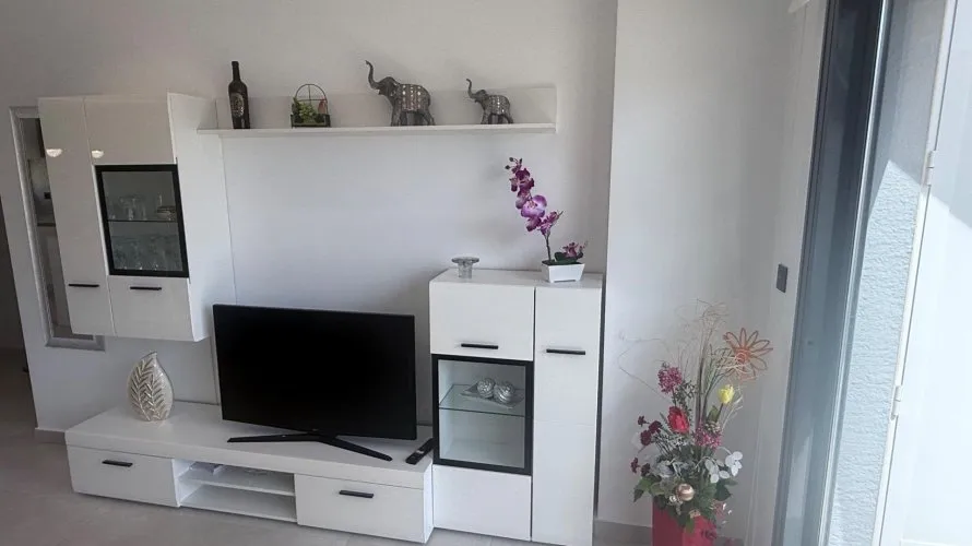 Bungalow de 160m² à Guardamar del Segura, Espagne No. 572 № 2