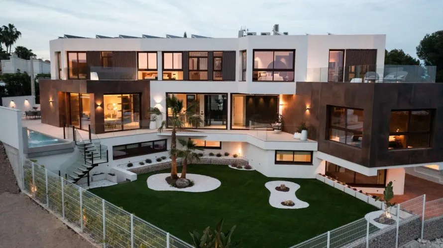 Villa de 4 chambres à Benidorm, Espagne No. 343 № 12