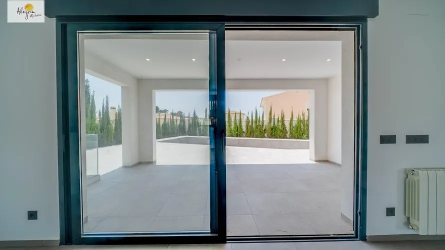 Villa de 5 chambres à Calpe, Espagne No. 329 № 23