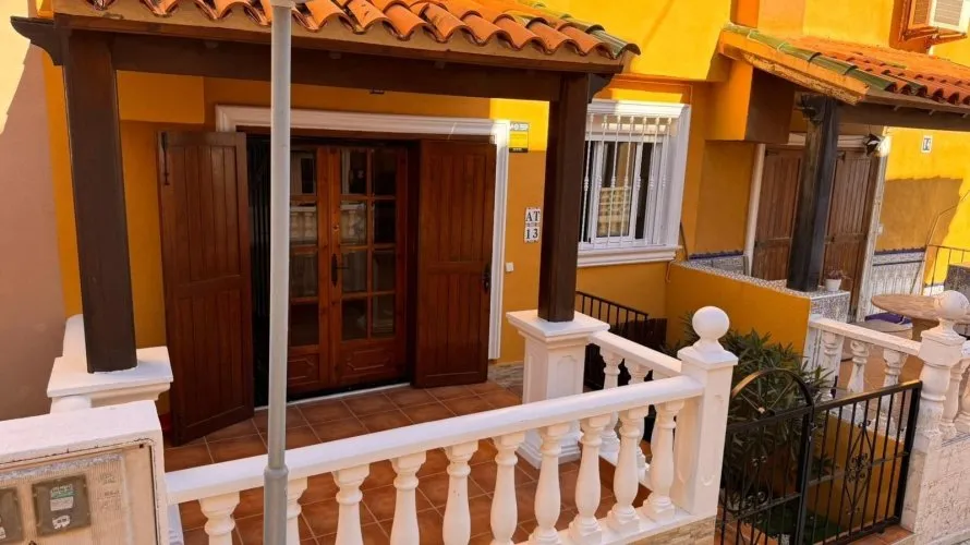 Bungalow de 2 chambres à Torrevieja, Espagne No. 198 № 14