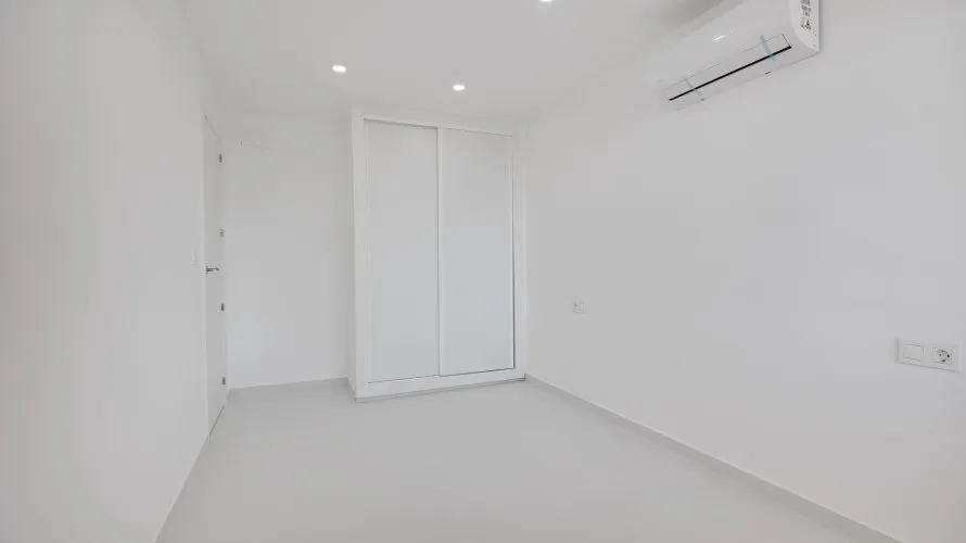 Apartment de 3 chambres à Torrevieja, Espagne No. 616 № 25