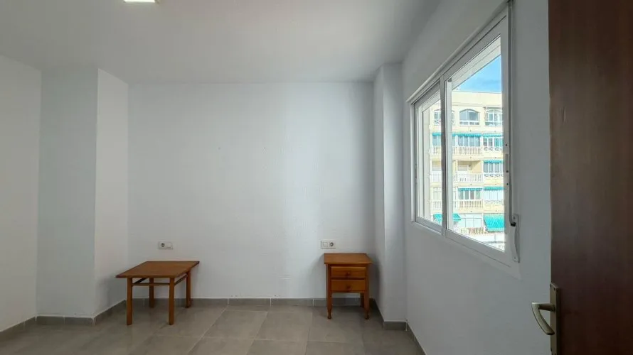 Apartment de 4 chambres à Torrevieja, Espagne No. 691 № 21