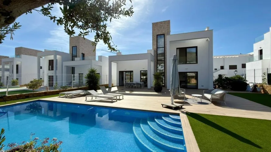 Villa de 5 chambres à Finestrat, Espagne No. 704 № 2
