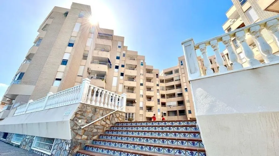 Penthouse de 2 chambres à Torrevieja, Espagne No. 695 № 4