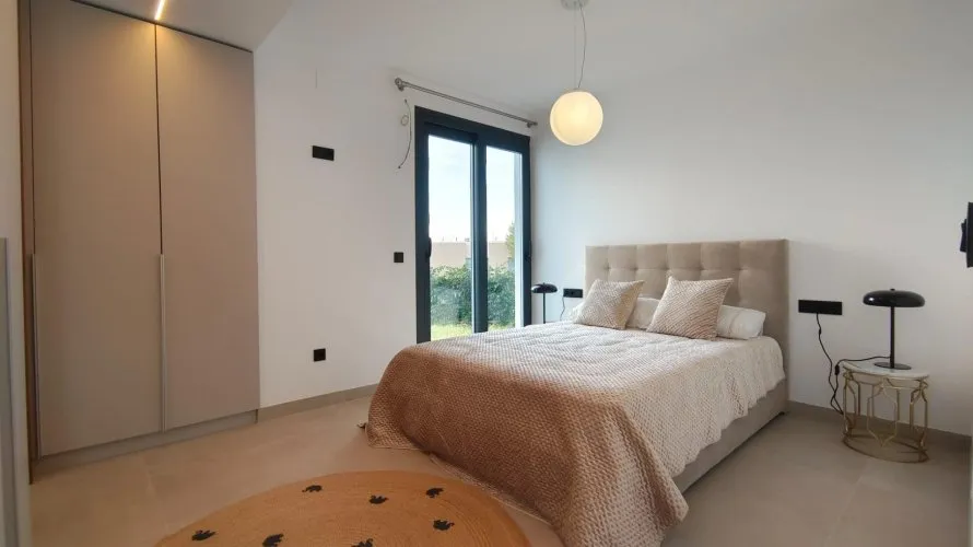 Villa de 4 chambres à Finestrat, Espagne No. 589 № 14