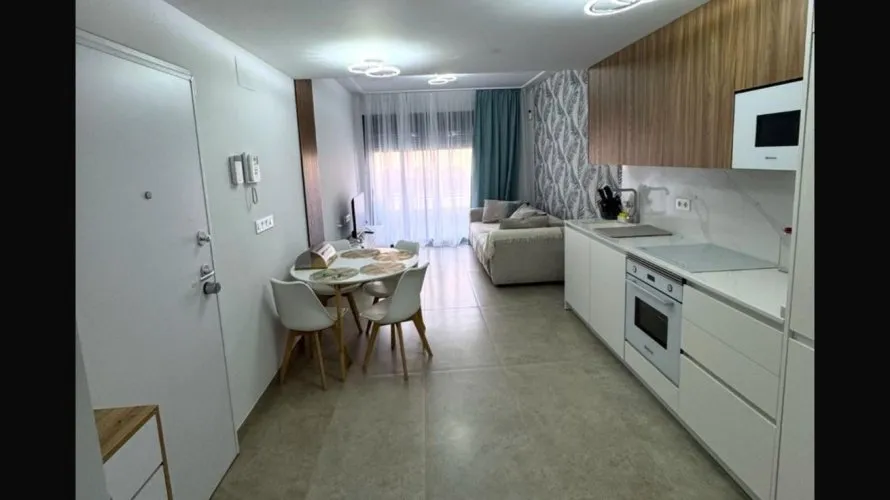 Apartment de 1 chambre à Torrevieja, Espagne No. 751
