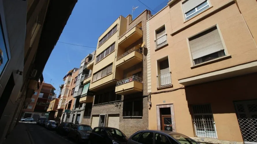 Commercial property de 24 chambres à Alicante, Espagne No. 322 № 1