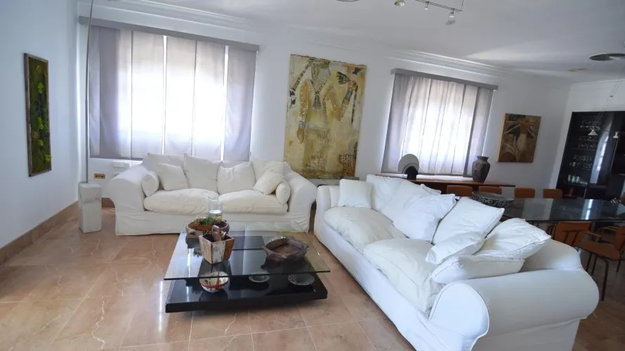 Villa de 4 chambres à Torrevieja, Espagne No. 90 № 15