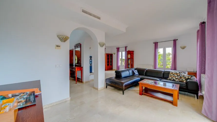 Villa de 4 chambres à Finestrat, Espagne No. 201 № 3
