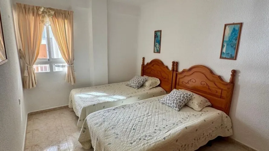 Apartment de 4 chambres à Torrevieja, Espagne No. 662 № 8