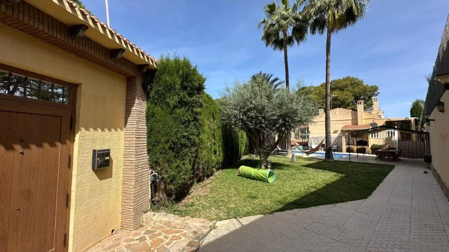 Apartment de 4 chambres à Torrevieja, Espagne No. 755 № 21
