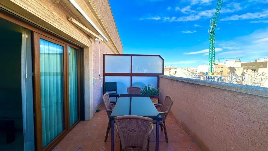 Penthouse de 2 chambres à Torrevieja, Espagne No. 660 № 10