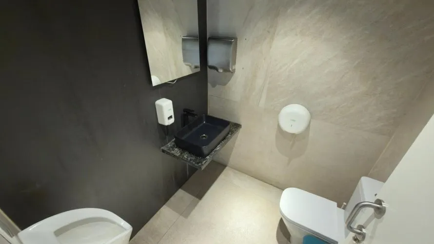 Commercial property de 290m² à Benidorm, Espagne No. 206 № 7
