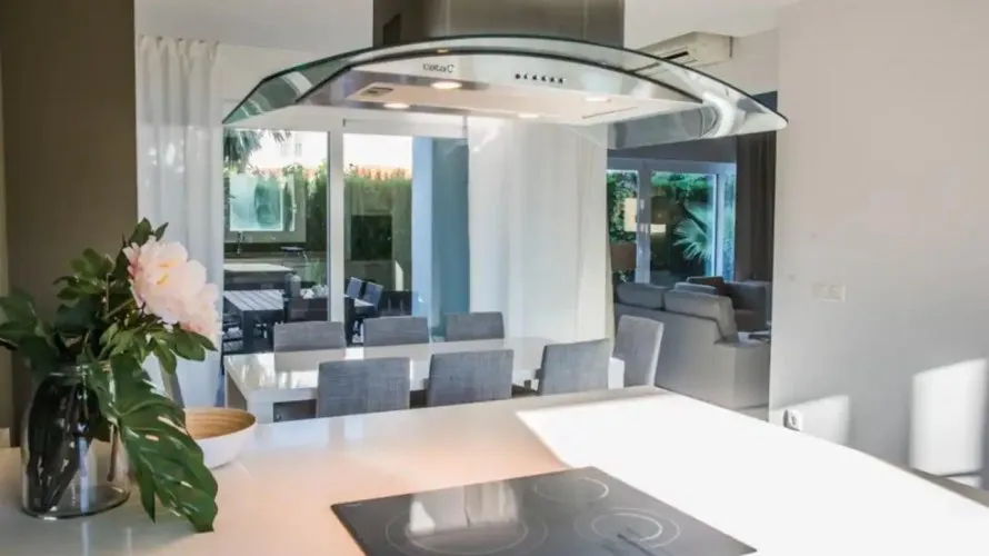Villa de 4 chambres à Albir, Espagne No. 385 № 14