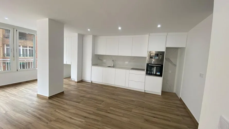Apartment de 3 chambres à Torrevieja, Espagne No. 111 № 22