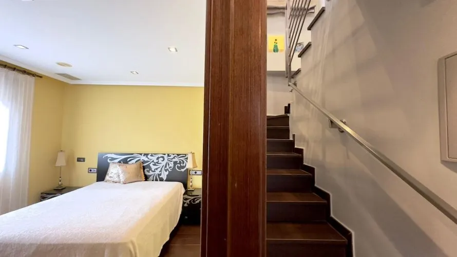 Commercial property de 12 chambres à Torrevieja, Espagne No. 739 № 9