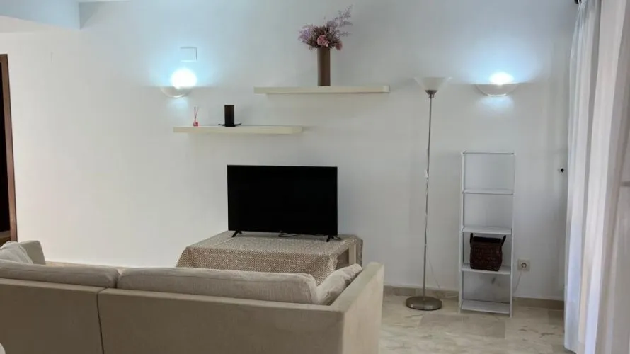 Apartment de 2 chambres à Torrevieja, Espagne No. 123 № 8