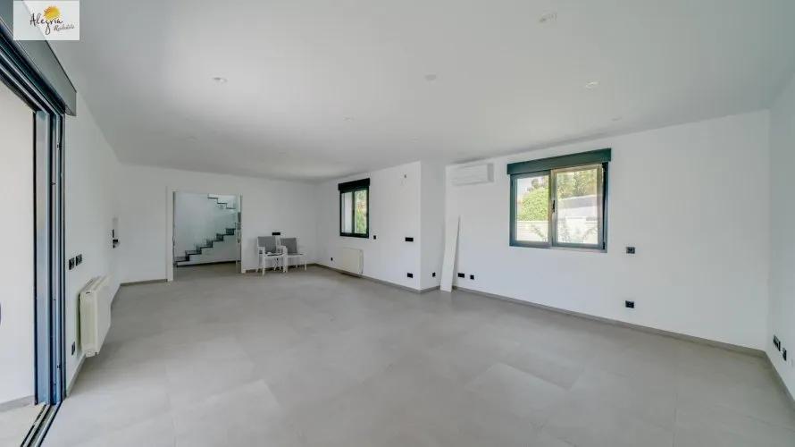 Villa de 5 chambres à Calpe, Espagne No. 329 № 22