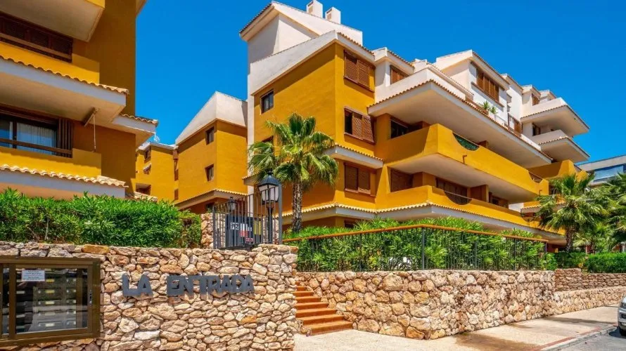 Apartment de 2 chambres à Torrevieja, Espagne No. 123 № 1