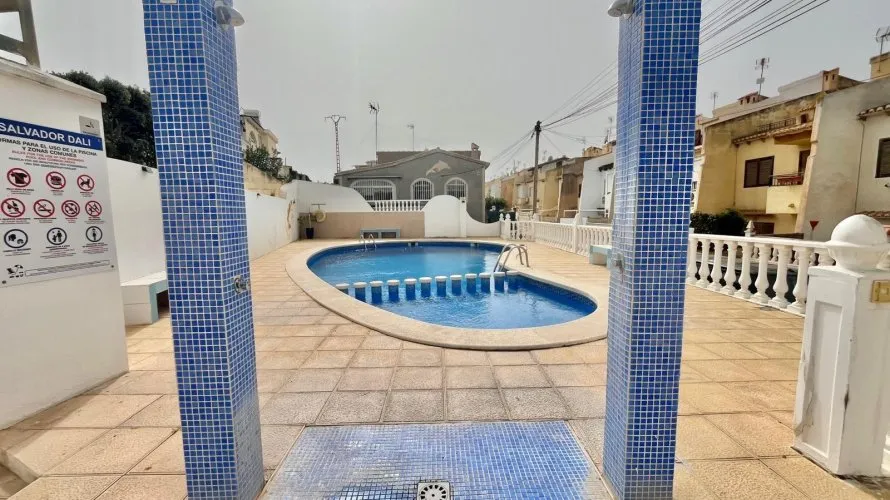 Apartment de 2 chambres à Torrevieja, Espagne No. 723 № 7