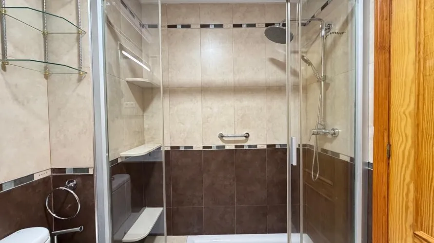 Apartment de 3 chambres à Torrevieja, Espagne No. 672 № 5