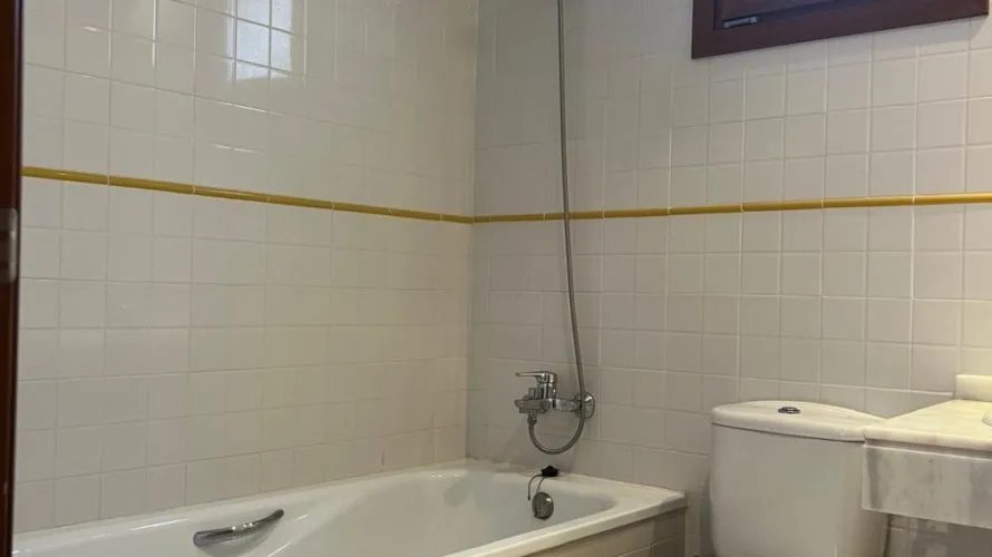 Apartment de 2 chambres à Torrevieja, Espagne No. 123 № 19