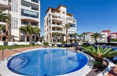 Apartment de 3 chambres à Guardamar del Segura, Espagne No. 451