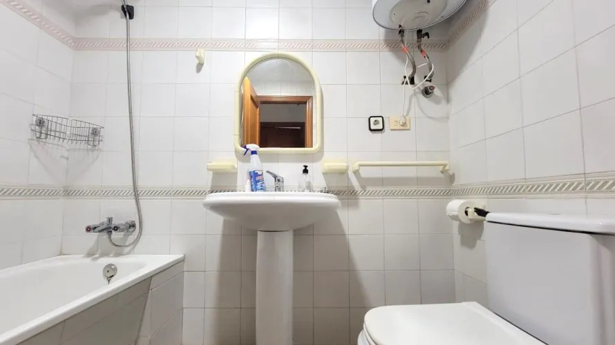Apartment de 1 chambre à Torrevieja, Espagne No. 708 № 24