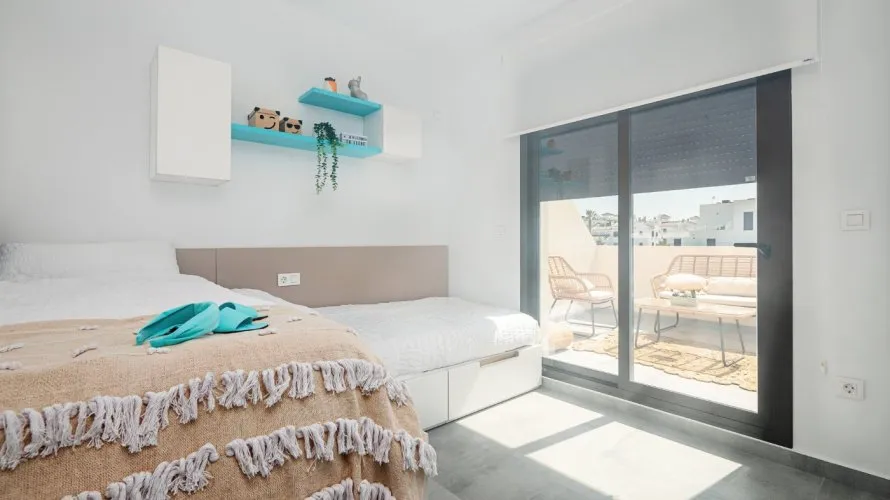 House de 2 chambres à Torrevieja, Espagne No. 327 № 7