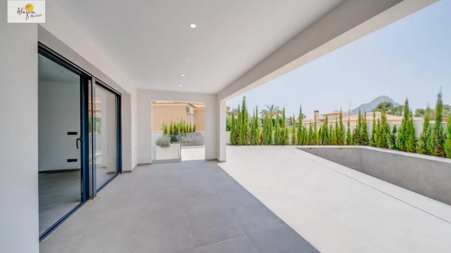 Villa de 5 chambres à Calpe, Espagne No. 329 № 20