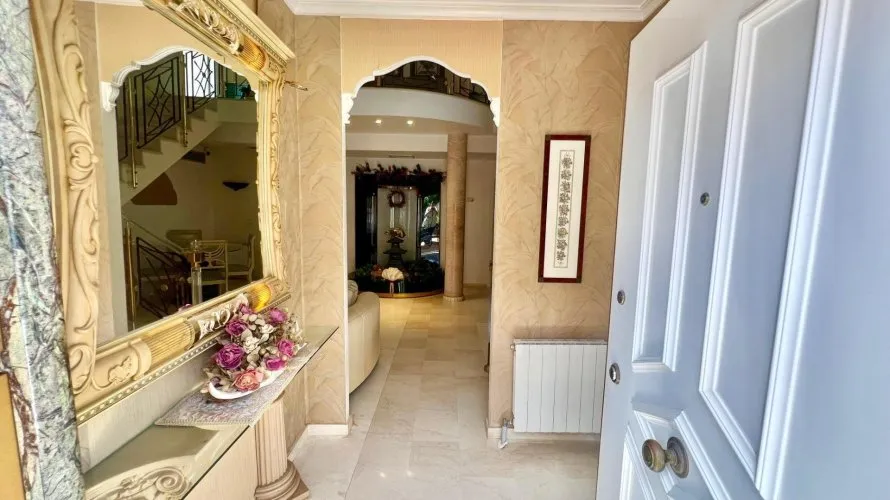 Villa de 3 chambres à Torrevieja, Espagne No. 98 № 25