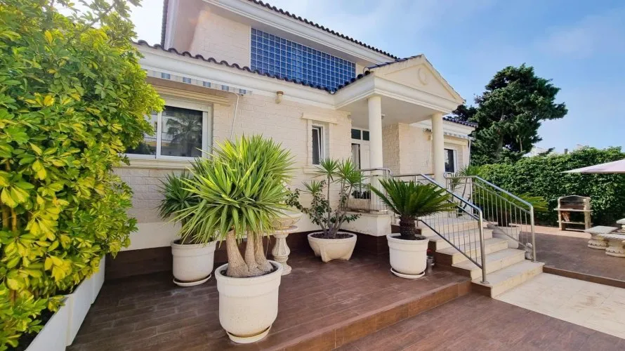 Villa de 239m² à Torrevieja, Espagne No. 194 № 11