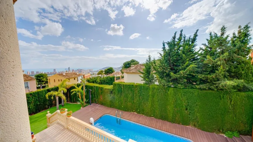 Villa de 4 chambres à Finestrat, Espagne No. 201 № 27