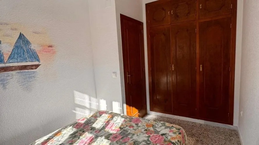 Bungalow de 2 chambres à Torrevieja, Espagne No. 198 № 3