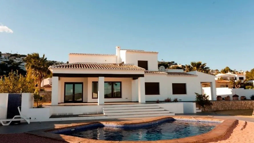 Villa de 4 chambres à Moraira, Espagne No. 534