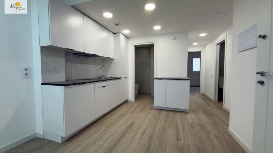 Commercial property de 8 chambres à Alicante, Espagne No. 217 № 19