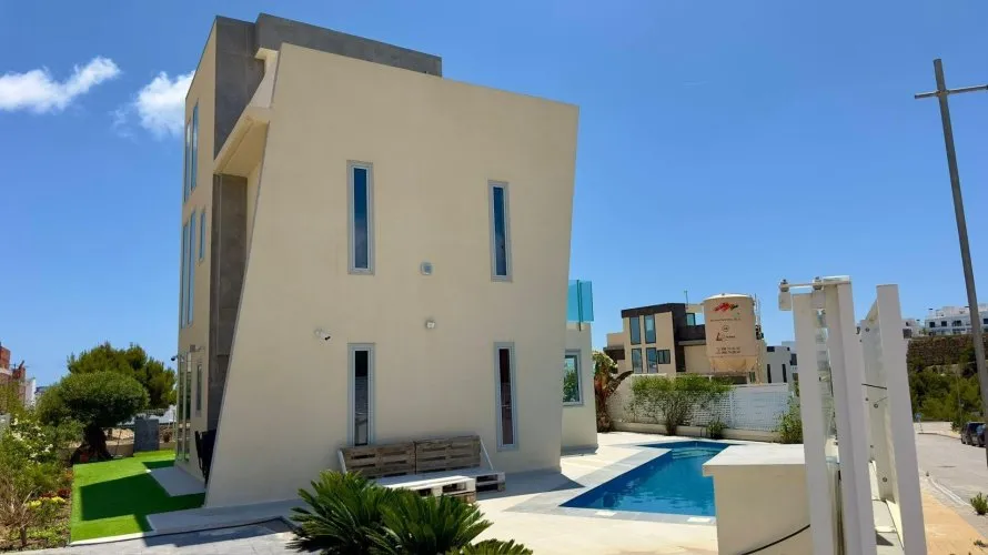Villa de 3 chambres à Finestrat, Espagne No. 406 № 1
