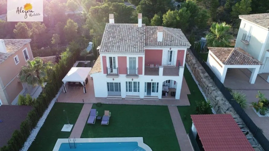 Villa de 4 chambres à Finestrat, Espagne No. 226 № 26