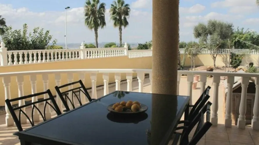 Apartment de 6 chambres à Torrevieja, Espagne No. 599 № 4