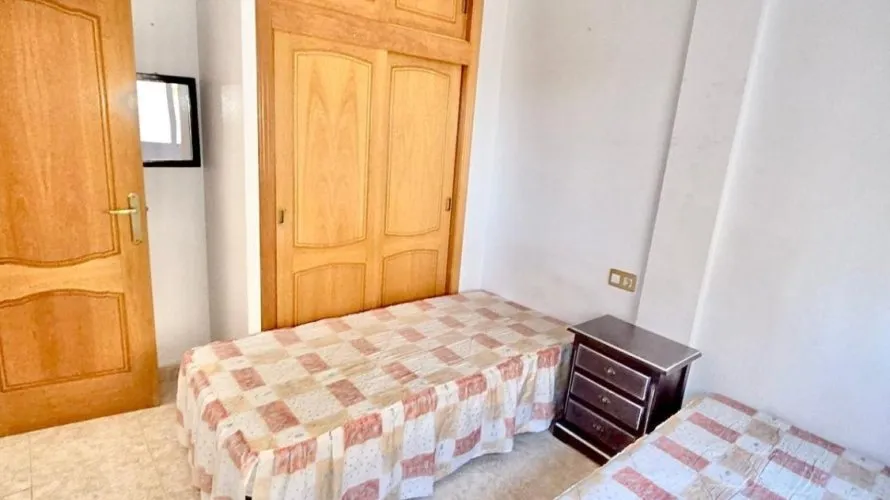 House de 3 chambres à Torrevieja, Espagne No. 696 № 10